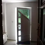 Kutlesa 2 Apartman *